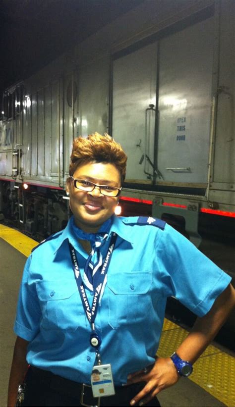 Whether you are traveling on a train that offers viewliner or superliner sleeping service, there are four standard room choices: Amtrak Sleeper Car Attendant Brings Old-Fashioned ...