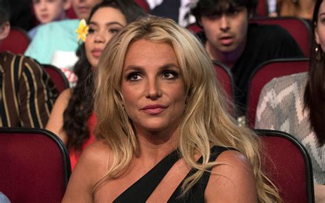 Britney Spears Calls Out Fake Supporters In New Instagram Posts