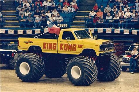 school king kong monster truck photo