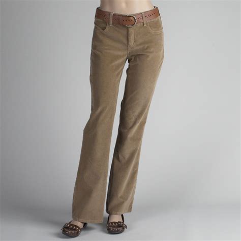 Levis ® Womens 526™ Slender Bootcut Corduroy Pants