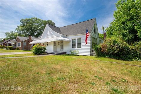 Manta has 1,051 businesses under storage in south carolina. 654 E Black St, Rock Hill, SC 29730 | MLS# 3743841 | Redfin