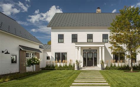 This Contemporary Farmhouse Borrows Its Inspiration From The Historic