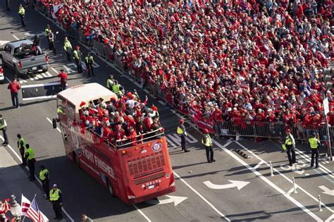 Series Mundiales Washington Se Echa A La Calle Para Celebrar El