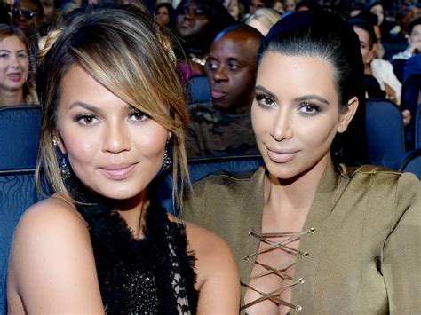 Kim Kardashian West Sent Chrissy Teigen A Huge T Who What Wear Uk