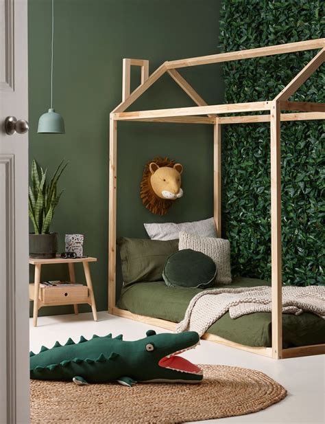 How To Create A Jungle Theme In Your Childs Bedroom Toddler Boys Room