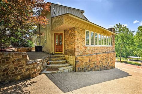 Knotty & nice cabins, hot springs: Waterfront Hot Springs Cabin w/Deck & Private Dock UPDATED ...