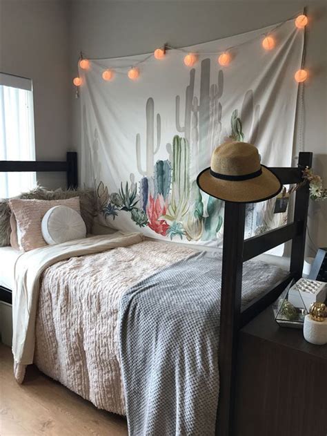 College Dorm Room Ideas With Desert Theme