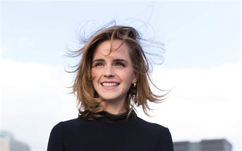 3840x2400 Emma Watson Cute Smiling Hairs In Air 4k Hd 4k Wallpapers