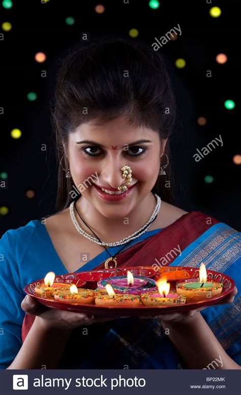 Maharashtrian Girl Hi Res Stock Photography And Images Alamy