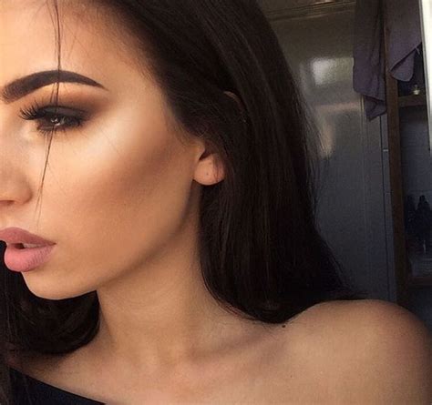The Right Ways to Contour & Highlight For Beginners - Pretty Designs
