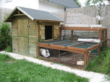 Hallo :) ich würde meinen beiden zwergen gerne zusätzlich zu ihrem gehege ein gartenhaus anbieten. Kinderspielhaus als Kaninchengehege umbauen ...