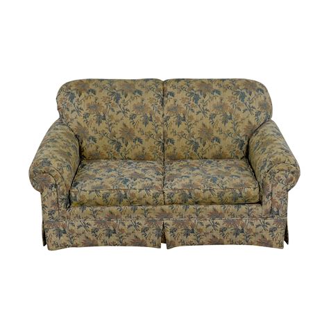 90 Off Broyhill Furniture Broyhill Upholstery Furniture Yellow