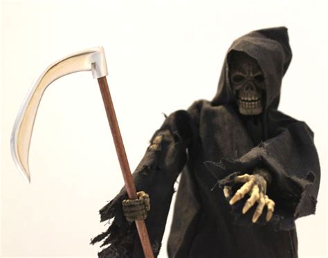 Zoloworld Grim Reaper Glow in The Dark Skeleton Warrior 12