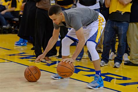 Warriors Stephen Curry To Teach Online Basketball Courses