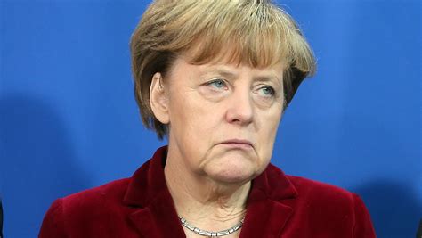 Für Viele Deutsche Wird Es Eng Merkel Und Blüm Sorgen Sich Um