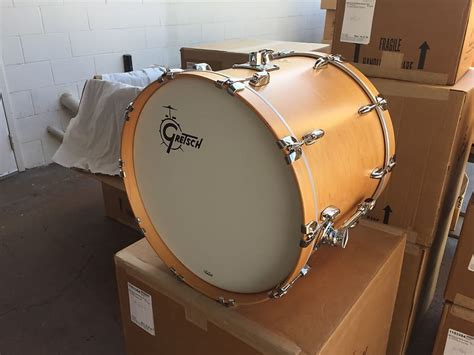 Gretsch Usa Custom 18x22 Bass Drum In Natural Maple Satin Reverb