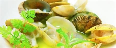 Check spelling or type a new query. Sautè di lupini di mare su clorofilla di cerfoglio ...