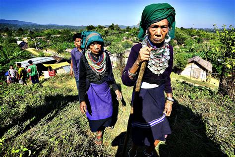 Life Of Tribal People Of India Tribes Of Northeast India India
