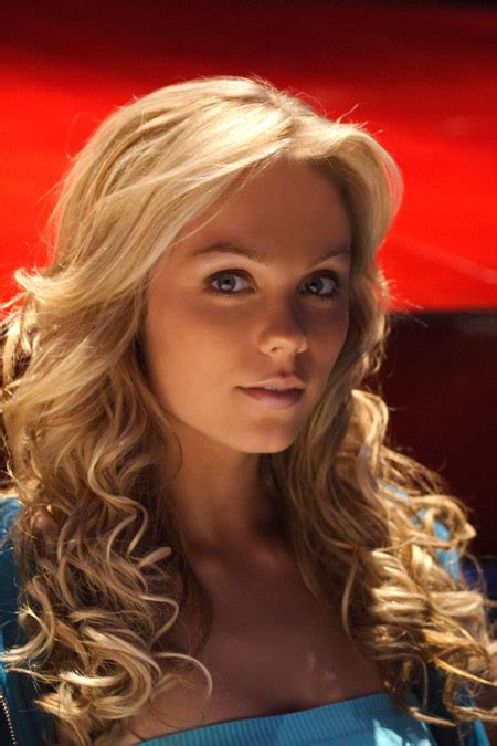 Foto De Laura Vandervoort Smallville Foto Laura Vandervoort