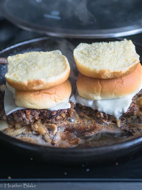 Ground beef beef bullion powder salt pepper onion mushrooms bacon opitional hamburger bun mayo mustard katsup god bless enjoy 😊. Colorado Fried Onion-Mushroom Burgers - Rocky Mountain Cooking