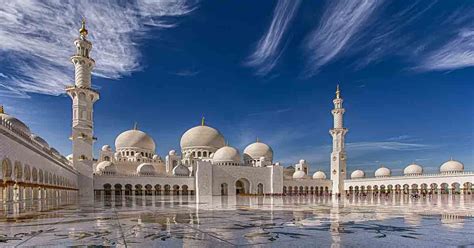 The Most Exquisite And Amazing Mosques Around The World