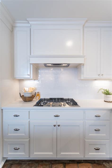 White Kitchen Cabinets And Backsplash Image To U