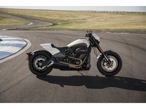 Harley Davidson Unveils New 2019 Fxdr 114 And Other Products