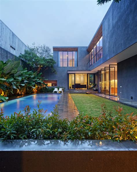 Inside Outside House By Tamara Wibowo Architects In Semarang Indonesia
