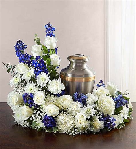 Cremation And Urn Arrangements From 1 800 Flowerscom