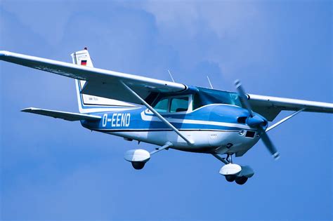 Cessnaflyingbluesky P Ponk