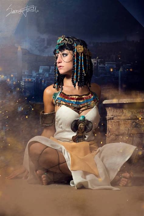 Cleopatra From Assassin S Creed Origins Official Cleopatra Cosplayer
