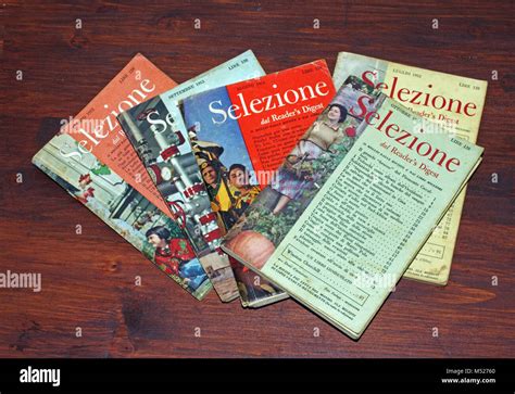 Selezione Readers Digest Italian Edition 1950s Stock Photo Alamy
