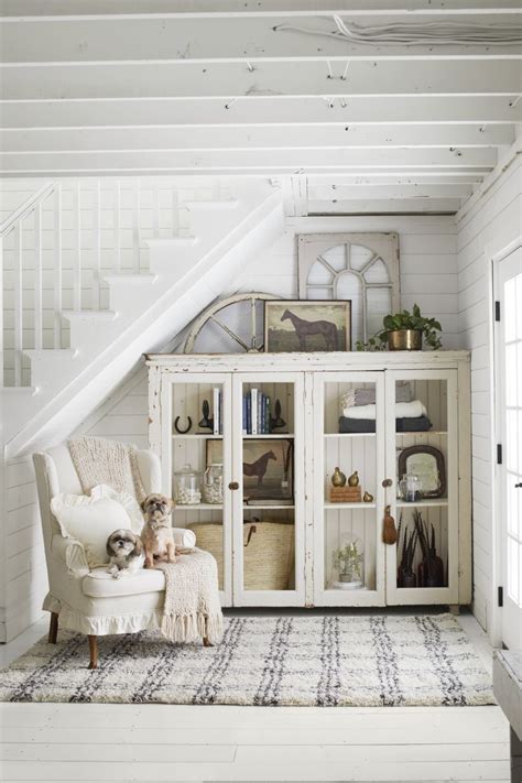 Liz Marie Galvan Lives in the All-White Farmhouse of Your ... She is passionate about sharing her life, interests, and interior design ideas on her blog, instagram, facebook, and pinterest pages daily.