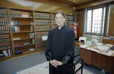 Ginsburgs Body To Lie In Repose At Supreme Court Los Angeles Times