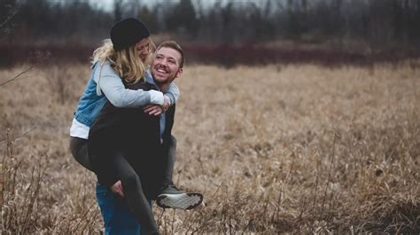 Aku bahagia menjadi anakmu. baca juga: 15 Kata-Kata Doa untuk Suami yang Bermakna Dalam | PosKata