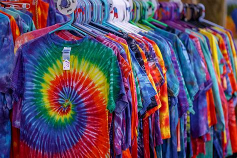 Stand out · personalized apparel · bulk orders · create your own Five Easy Ways to DIY Tie Die Shirts