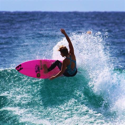 Holly Sue Coffey 15 Year Pro Surfer From Australia Sponsored By Billabong Surfing Like A