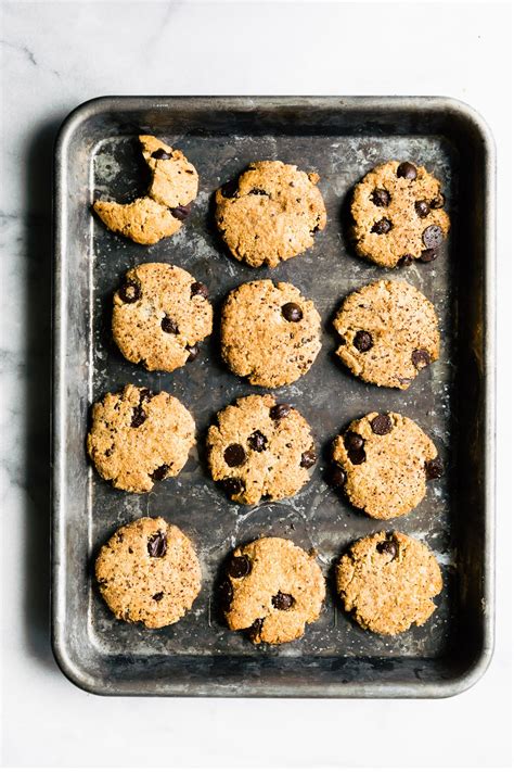 Cranberry almond cookies are made out of blanched almond flour and i just love their texture and the softness. Almond Flour Cookies (Vegan, Paleo) | Cotter Crunch