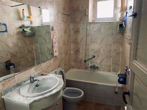 A la casa, que data del s.xvi, ambos planearon darle un poco de frescura, pero nada más. Casa de pueblo en Bustarviejo (Madrid)