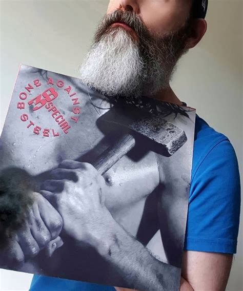 Have An Old Vinyl Album Cover Make A Sleeveface