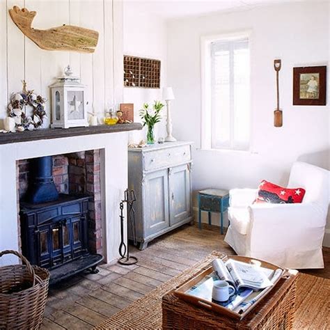 Cozy Nautical New England Style Living Room Decor Ideas