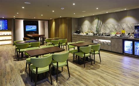 Plaza premium lounge (international departures, terminal klia2). Plaza Premium Lounge at klia2, enjoy your time efficiently ...
