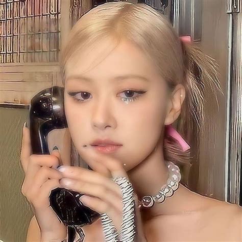 hourly rosé on twitter in 2022 rose icon rosé blackpink icon rosé icons