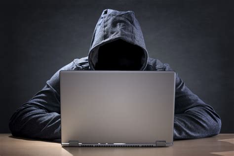 Hacker 20enni Vendevano Virus Nel Dark Web Ora è Caccia Aperta Ai