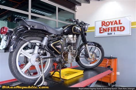 Royale palace, shah alam, malaysia. Royal Enfield flagship store launched in Shah Alam ...