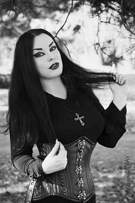 kali noir diamond gothic girls goth beauty dark beauty punk fashion gothic fashion gothic