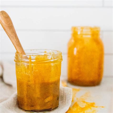 Quick And Easy Turmeric And Honey Remedy Recipe Leah Itsines Leah