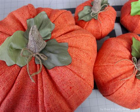 Diy Burlap Fabric Pumpkins Thee Kiss Of Life Upcycling