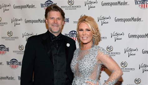 Why Aren T Rhoc Stars Gretchen Rossi And Slade Smiley Married