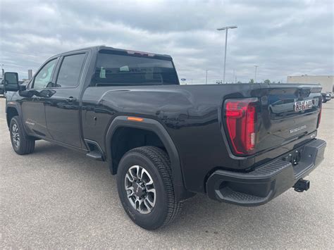 New 2023 Gmc Sierra 2500hd At4 4 Door Crew Cab Short Bed Truck In